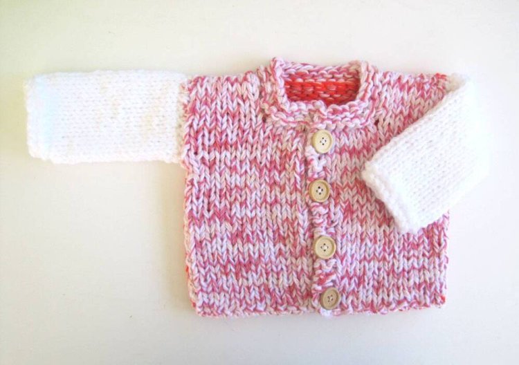 KSS White/Red Heavy Sweater/Cardigan (12 Months) SW-823 - Click Image to Close