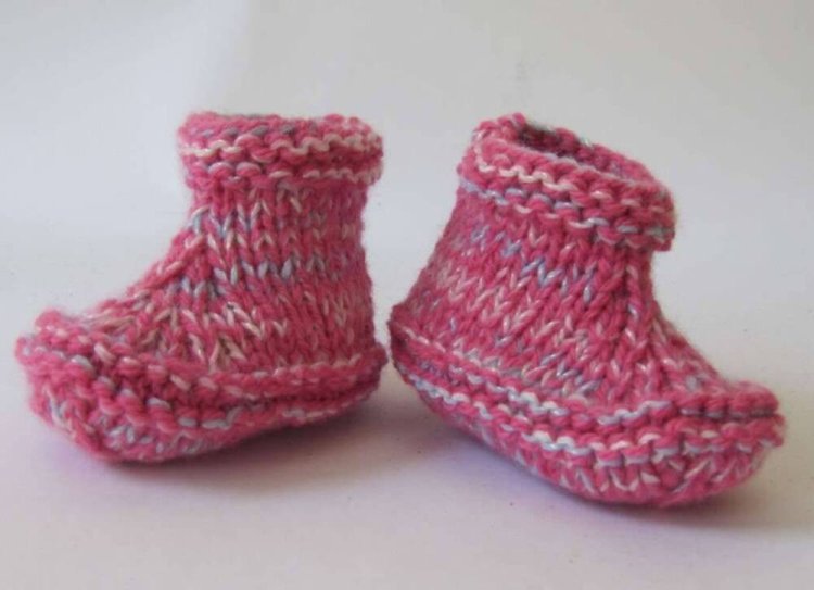 KSS Acrylic Knitted Rose/Silver Booties (3 - 6 Months) - Click Image to Close