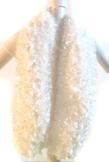 KSS White Fluffy Scarf 0 - 6 Years SC-018 - Click Image to Close