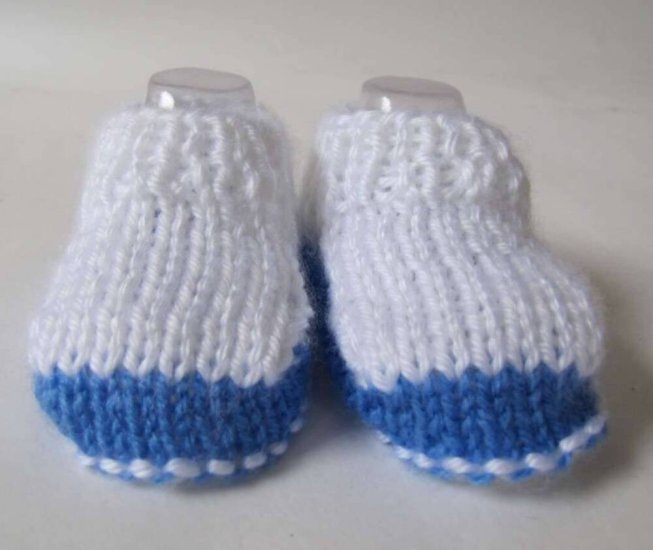 KSS Soft Knitted Blue/White Booties (6 - 9 Months) BO-050 - Click Image to Close
