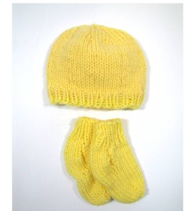 KSS Yellow Knitted Booties and Hat set (6-9 Months)