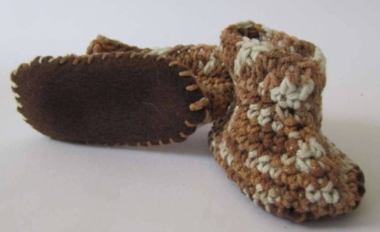 KSS Earth Brown & Beige Booties and Hat set (3-6 Months)