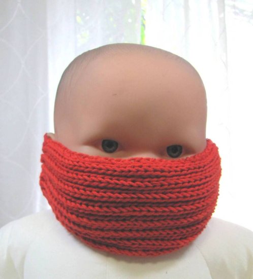 KSS Red Knitted Toddler Face Mask - Click Image to Close