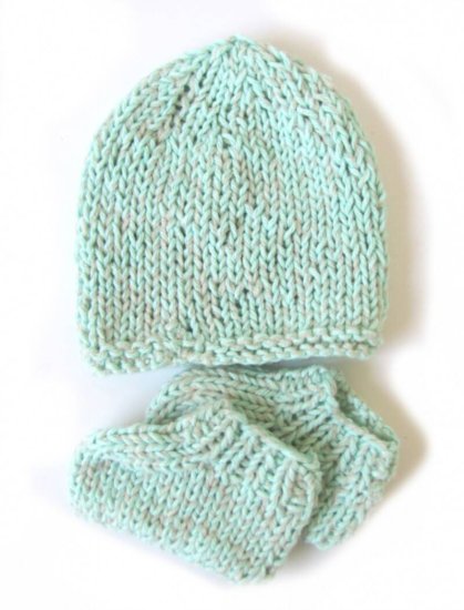 KSS Aqua Green Knitted Booties and Hat set (6 Months) - Click Image to Close