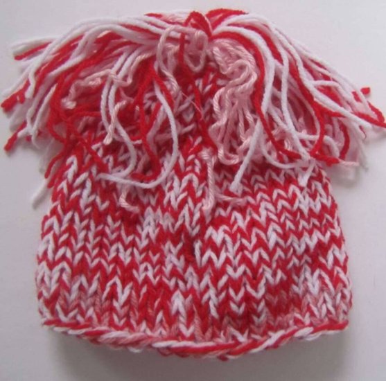 KSS Red/White Beanie with a Loose Tassel 16 - 18