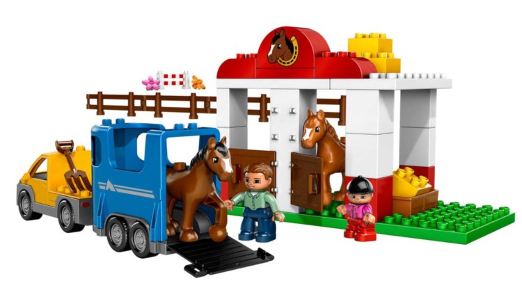 LEGO DUPLO Horse Stables