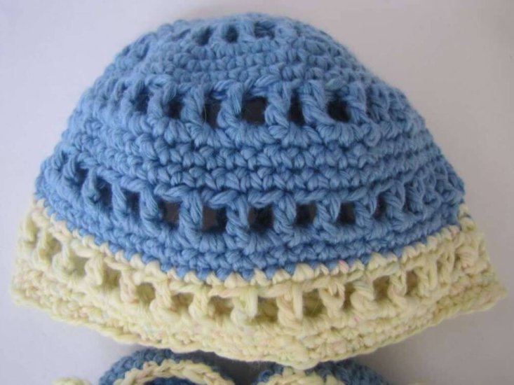 KSS Blue/Yellow Cotton Beanie 16" & Booties Set (6 - 9 Months) HA-172 - Click Image to Close