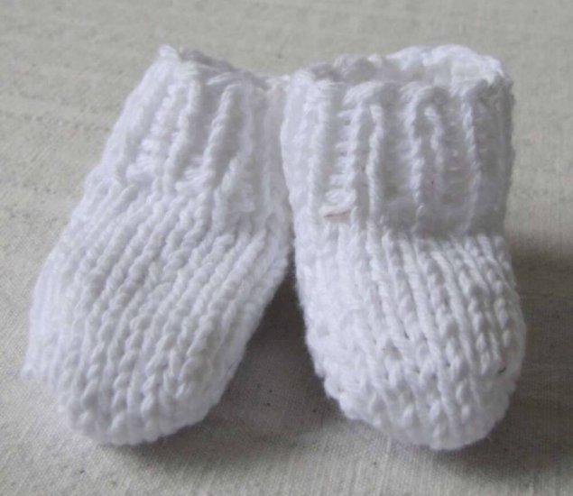 KSWhite High Top Cotton Knitted Booties (0 - 3 Months) - Click Image to Close