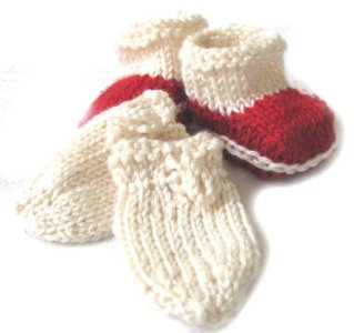 KSS Natural Knitted Classic Mittens and Booties (0 - 3 Months) BO-067