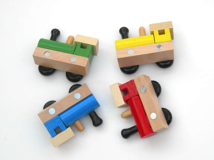 Wooden Train Magnet for the Fridge 20837-4PC - Click Image to Close