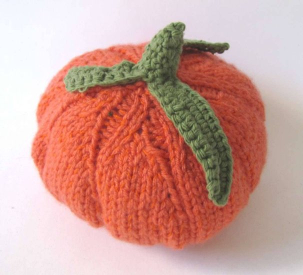 KSS All Season Knitted Pumpkin 6 Inch High - Click Image to Close