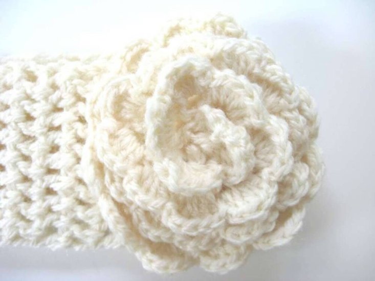 KSS Large Offwhite Crocheted Headband 16-20" (3-5 Years) - Click Image to Close