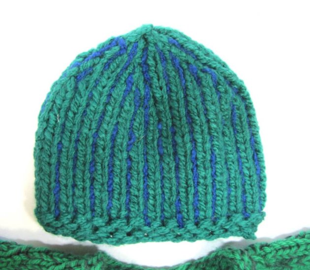 KSS Blue/Green Pullover Sweater with a Hat (9 Months) - Click Image to Close