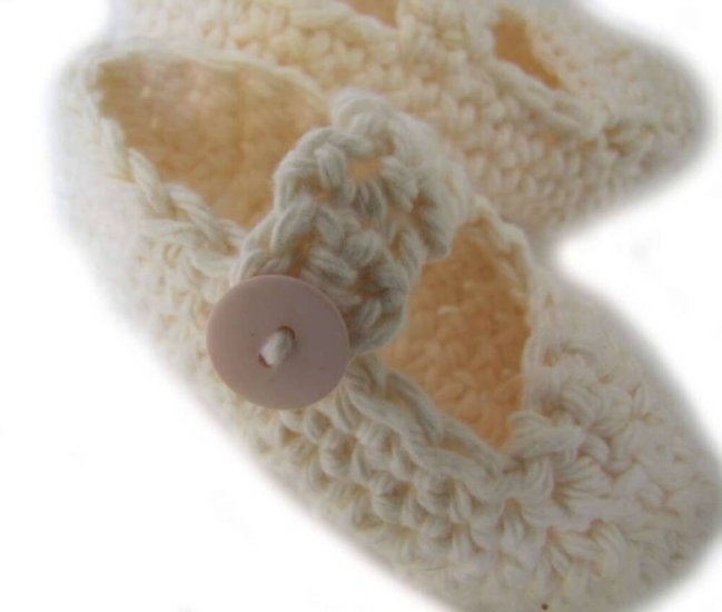 KSS Ivory Cotton Crocheted Mary Jane Booties (3 - 6 Months) - Click Image to Close