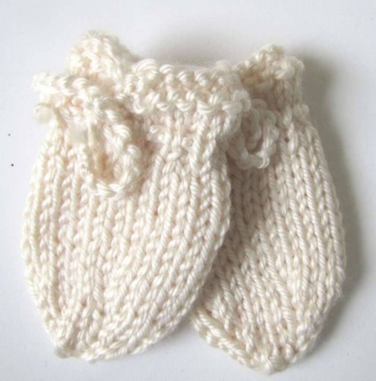 KSS Natural Knitted Classic Mittens and Booties (0 - 3 Months) BO-067 - Click Image to Close