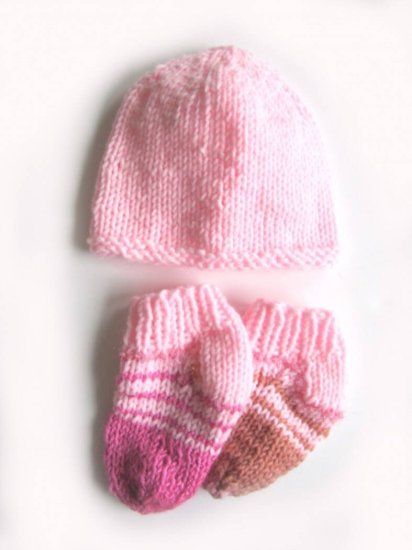 KSS Pink Baby Booties and Hat Set (3 Months) HA-575