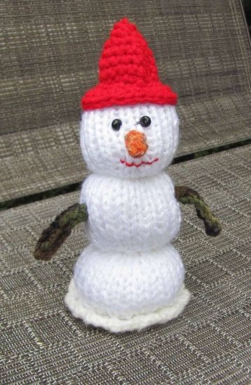 KSS A Handmade Snowman Size Medium 9" Tall - Click Image to Close