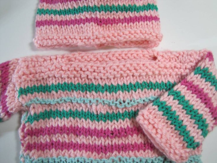 KSS Pastel Heavy Baby Pullover Sweater with Hat (9 Months) SW-699 - Click Image to Close