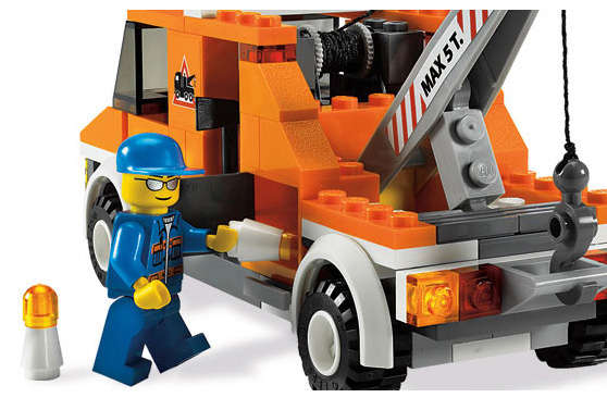 LEGO City Tow Truck (dented box) - Click Image to Close