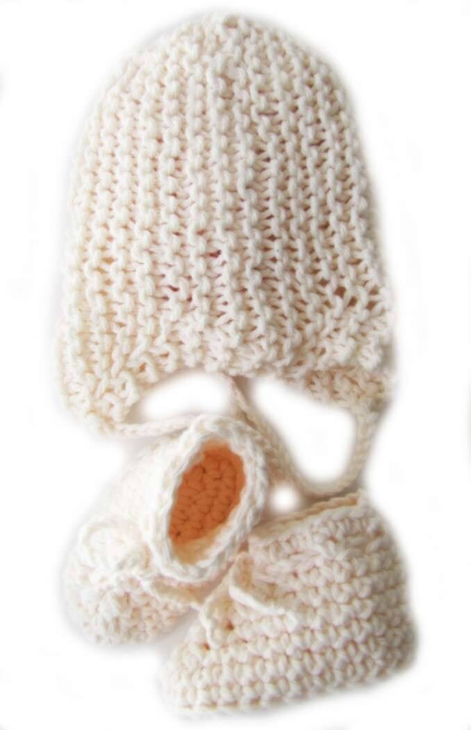 KSS Natural Knitted Classic Cap and Booties (0 - 3 Months) KSS-HA-191