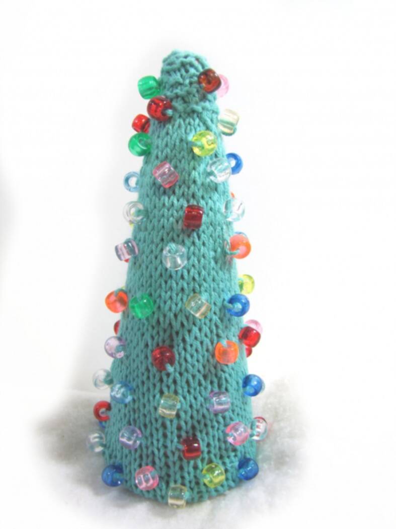 KSS Knitted Christmas Tree Size Medium 7" Tall KSS-TO-062