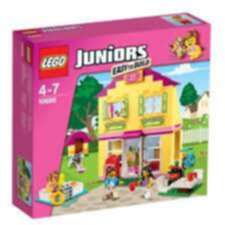 LEGO Juniors Family House Building Kit 10686 - Click Image to Close
