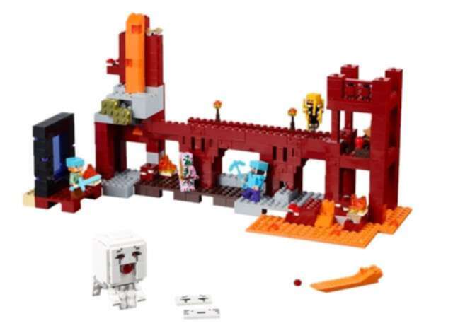 LEGO Minecraft the Nether Fortress 21122
